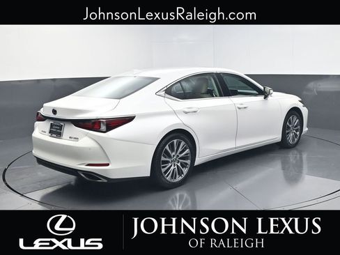 Used 2019 Lexus ES 350 image 9