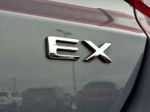 Used 2021 Kia K5 EX image 31