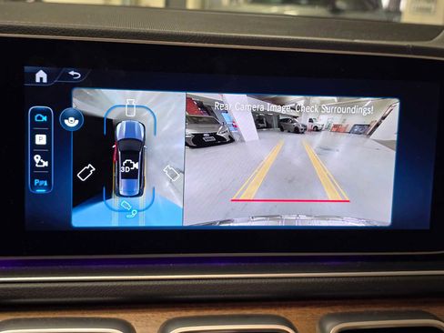 Used 2025 Mercedes-Benz GLS 450 4MATIC image 34