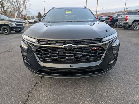 New 2026 Chevrolet Trax RS w/ Sunroof Package image 2
