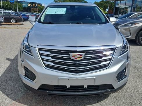 Used 2019 Cadillac XT5 Luxury FWD image 2