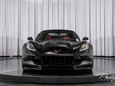 Used 2016 Chevrolet Corvette Z06 w/ 3LZ Preferred Equipment Group image 4