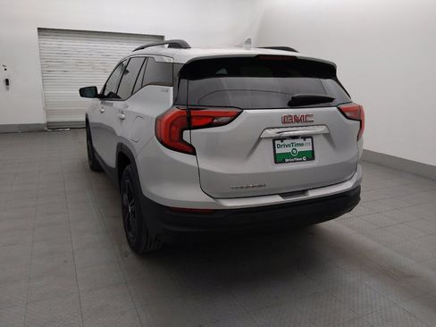 Used 2020 GMC Terrain SLE w/ Driver Convenience Package FWD image 5