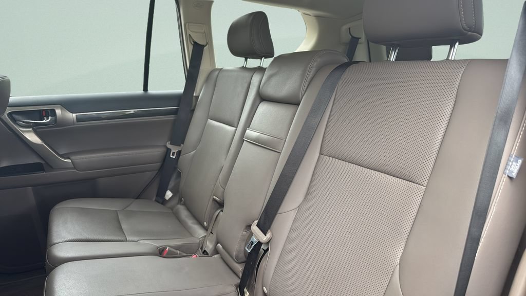 Used 2019 Lexus GX 460 w/ Navigation Package AWD/4WD image 27
