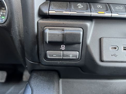 Used 2019 Chevrolet Silverado 1500 RST image 26