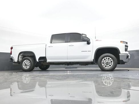 Used 2024 Chevrolet Silverado 2500 LT w/ Safety Package AWD/4WD image 56