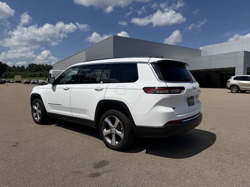 Used 2021 Jeep Grand Cherokee L Limited w/ Trailer Tow Group (B) RWD image 4