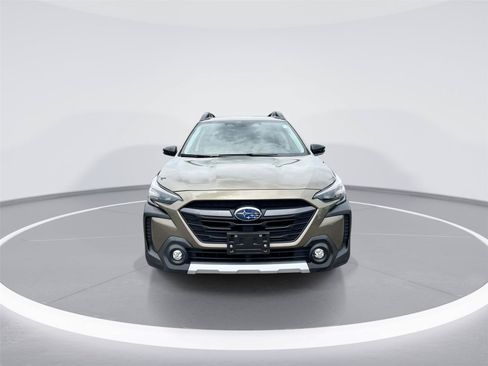 Used 2023 Subaru Outback Limited AWD/4WD image 3