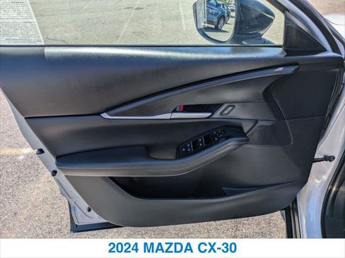 Used 2024 MAZDA CX-30 AWD 2.5 S w/ Select Sport Pkg image 12