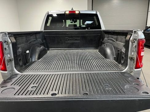 Used 2025 RAM 1500 Laramie AWD/4WD image 18