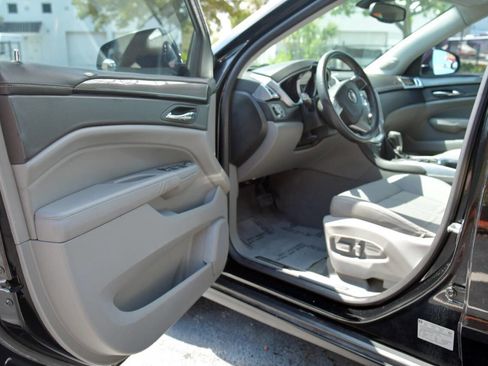 Used 2011 Cadillac SRX 2WD image 14