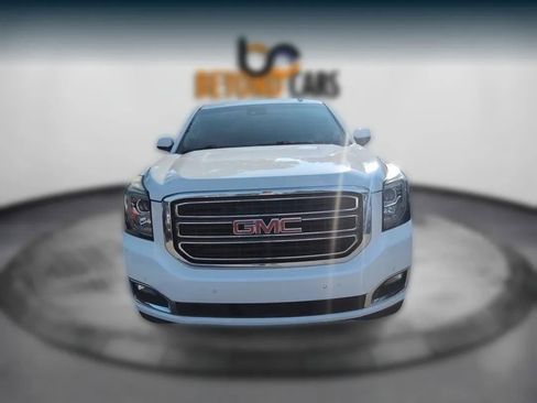 Used 2017 GMC Yukon SLE w/ Convenience Package image 3