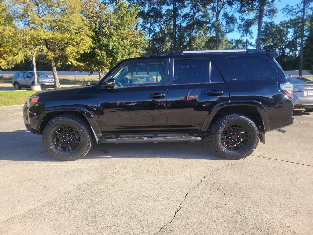 Certified 2024 Toyota 4Runner SR5 Premium w/ Moonroof Package RWD image 3