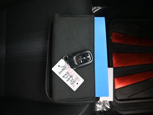 Used 2025 Honda Civic Sport image 10