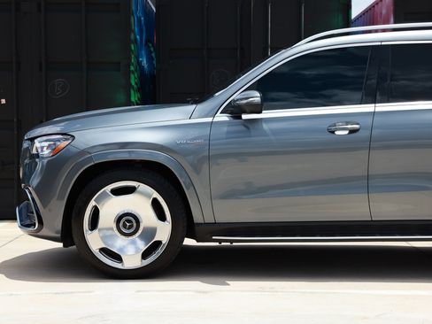 Used 2021 Mercedes-Benz GLS 63 AMG 4MATIC image 25