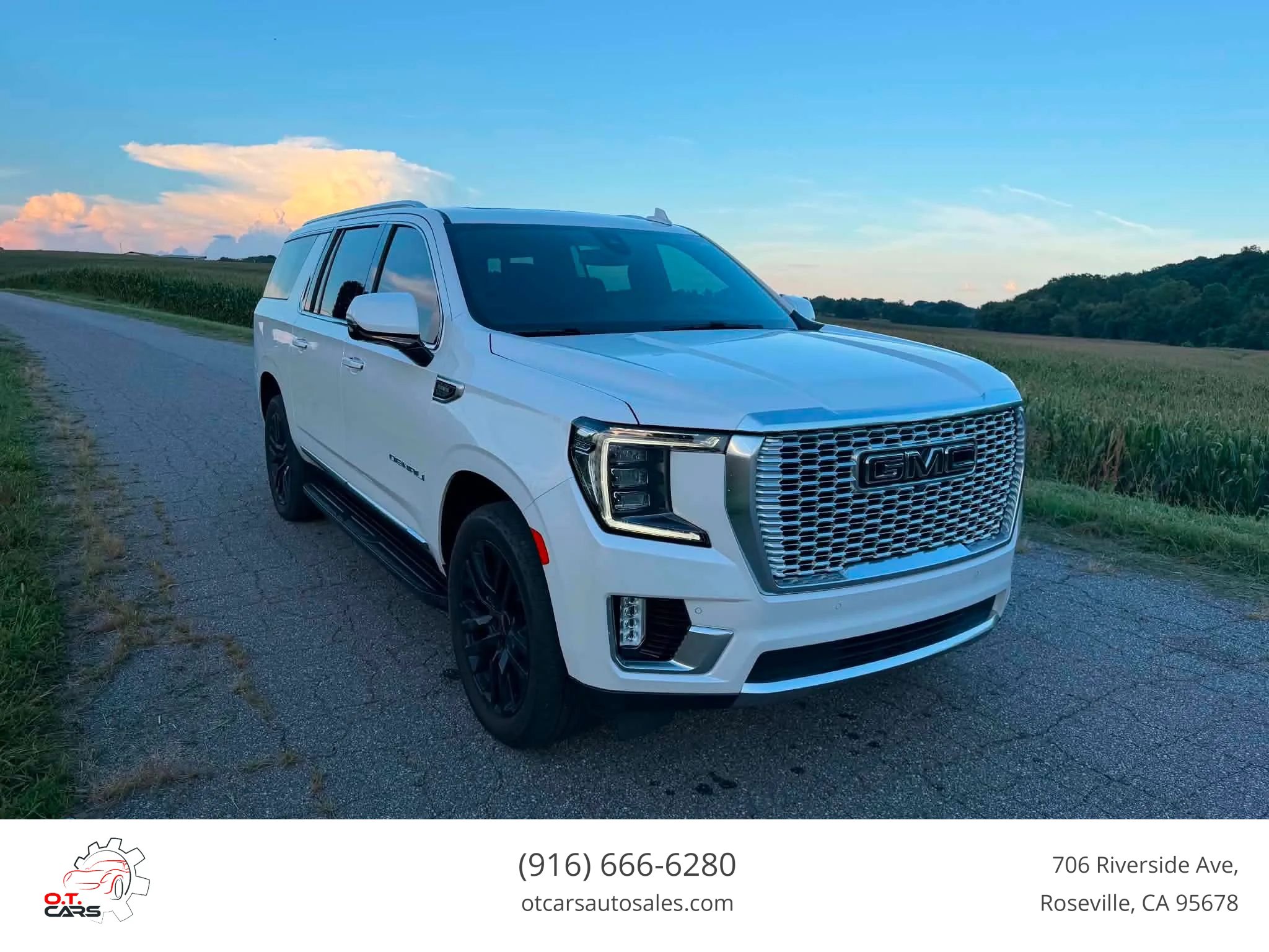 Used 2021 GMC Yukon XL Denali AWD/4WD image 1
