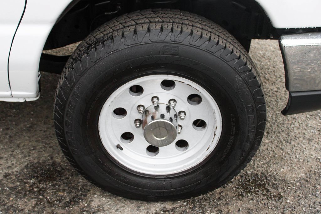 Used 2014 Ford E-350 and Econoline 350 Super Duty w/ Power Windows & Locks Group RWD image 34