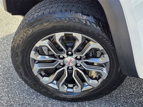 Used 2023 GMC Canyon Denali image 47