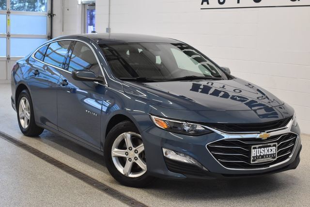 Used 2024 Chevrolet Malibu LT FWD image 1