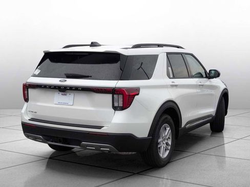 New 2025 Ford Explorer Active w/ Active Comfort Package image 13