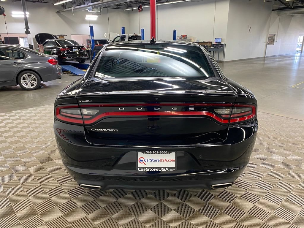 Used 2023 Dodge Charger SXT RWD image 5