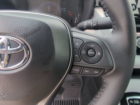 Used 2026 Toyota Corolla SE FWD image 13