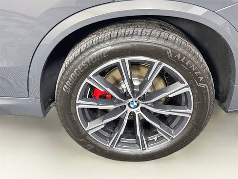 Used 2026 BMW X5 xDrive40i w/ M Sport Package image 34