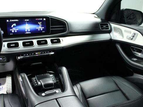 Used 2022 Mercedes-Benz GLS 450 4MATIC image 20