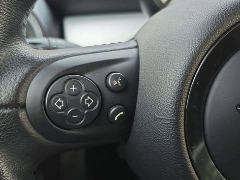 Used 2013 MINI Cooper Hardtop image 9