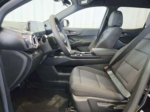 New 2026 Chevrolet Equinox LT w/ Safety and Technology Package image 8