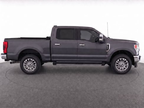 Used 2022 Ford F250 Lariat w/ Chrome Package RWD image 11