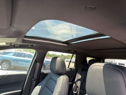 New 2026 Chevrolet Equinox LT w/ Convenience Package II FWD image 14