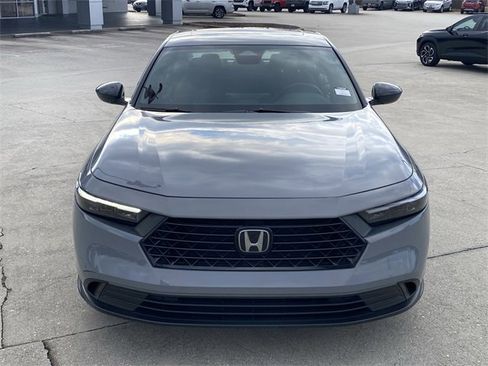 Used 2023 Honda Accord Sport image 10