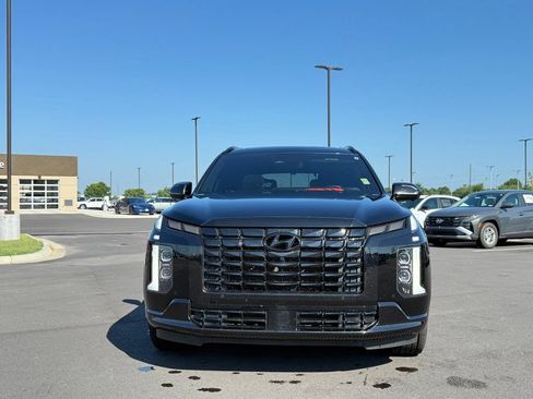 Used 2025 Hyundai Palisade Calligraphy AWD/4WD image 2