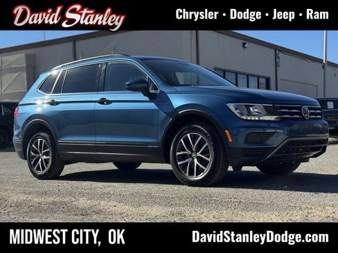 Used 2019 Volkswagen Tiguan SE w/ Panoramic Sunroof Package image 1