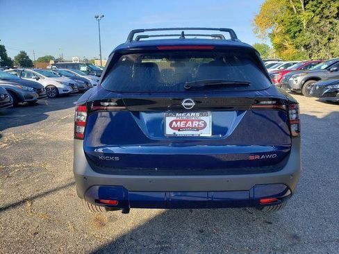 New 2026 Nissan Kicks SR w/ Cold Weather Package image 5