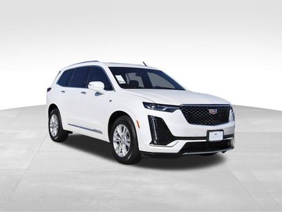 New 2025 Cadillac XT6 Luxury