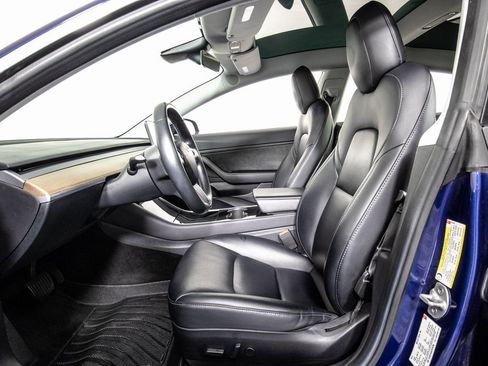 Used 2018 Tesla Model 3 Long Range image 9