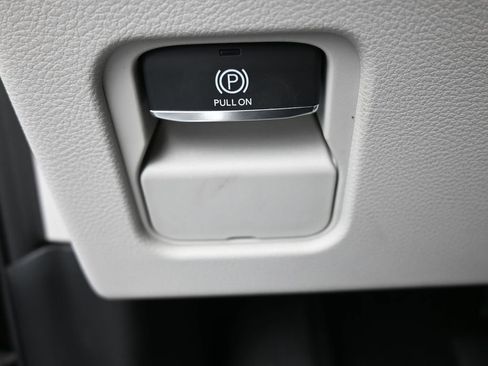 Used 2024 Jeep Grand Wagoneer L 4WD image 38