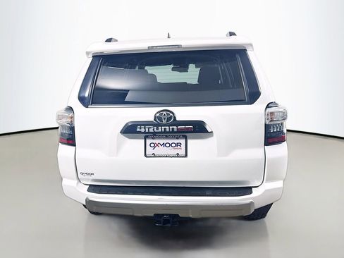 Certified 2024 Toyota 4Runner TRD Off-Road Premium AWD/4WD image 6