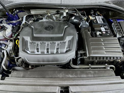 Used 2022 Volkswagen Tiguan SE image 33