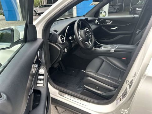 Used 2022 Mercedes-Benz GLC 300 4MATIC w/ Multimedia Package Lite image 30