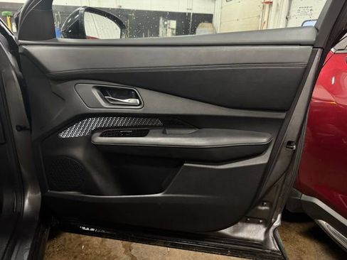 Used 2023 Nissan Ariya ENGAGE image 15