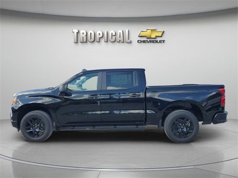 New 2026 Chevrolet Silverado 1500 Custom image 2