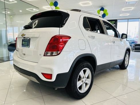 Used 2019 Chevrolet Trax LT w/ LT Convenience Package image 5