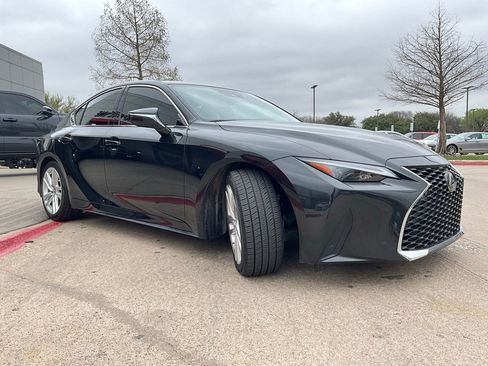 Used 2023 Lexus IS 300 w/ Comfort Package image 5