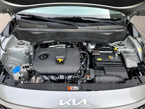 Certified 2024 Kia Seltos S FWD image 29