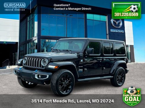 Used 2024 Jeep Wrangler Unlimited Sahara AWD/4WD image 4