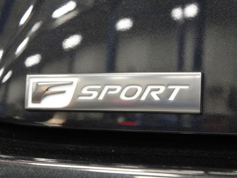 Used 2018 Lexus RC 300 AWD image 3