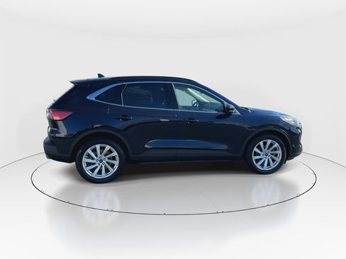 Used 2021 Ford Escape Titanium w/ Titanium Elite Package image 9